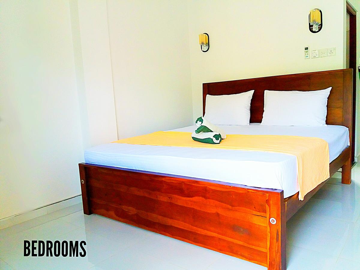 A&B Resort Negombo Kudapaduwa Екстер'єр фото
