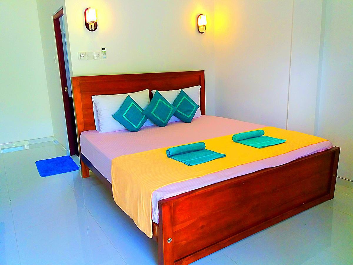 A&B Resort Negombo Kudapaduwa Екстер'єр фото