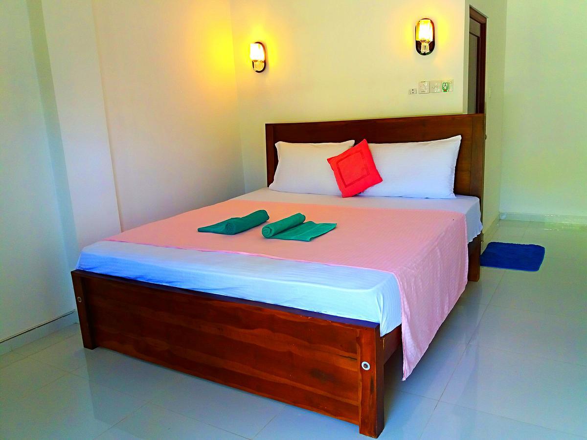 A&B Resort Negombo Kudapaduwa Екстер'єр фото